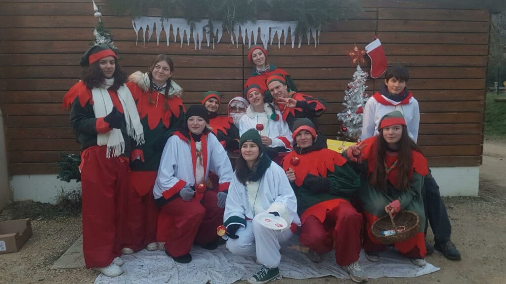 Les ainés en lutin